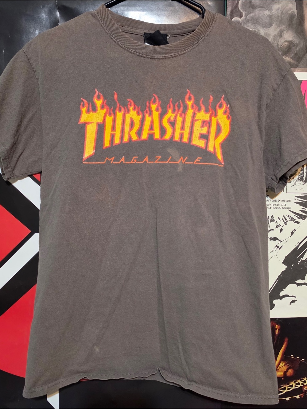 skate style thrasher shirt